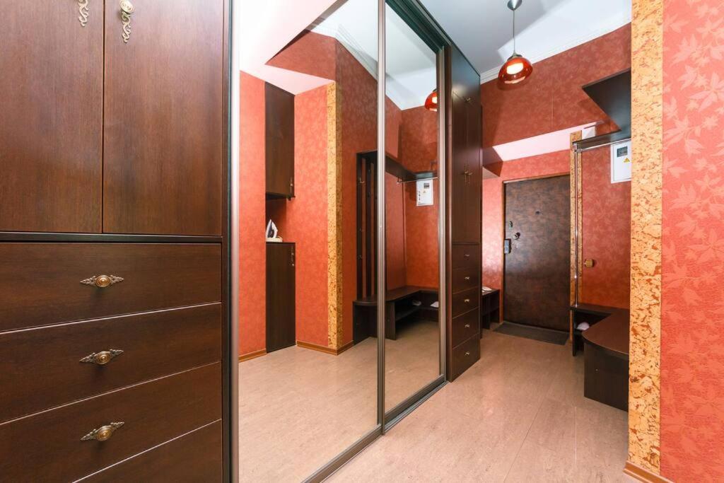 Apartment With View On Inpedendence Square Khreshchatyk Kiev Eksteriør bilde