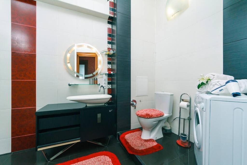 Apartment With View On Inpedendence Square Khreshchatyk Kiev Eksteriør bilde