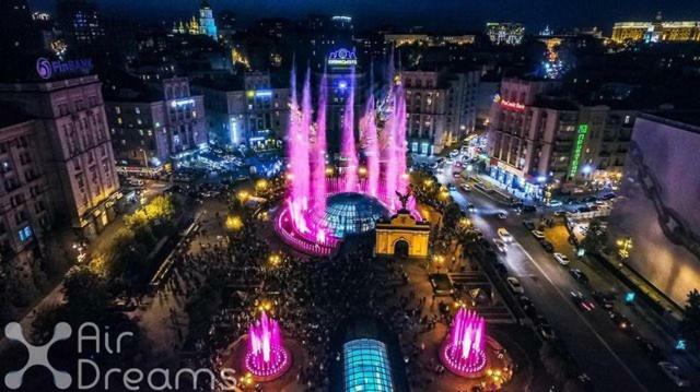 Apartment With View On Inpedendence Square Khreshchatyk Kiev Eksteriør bilde